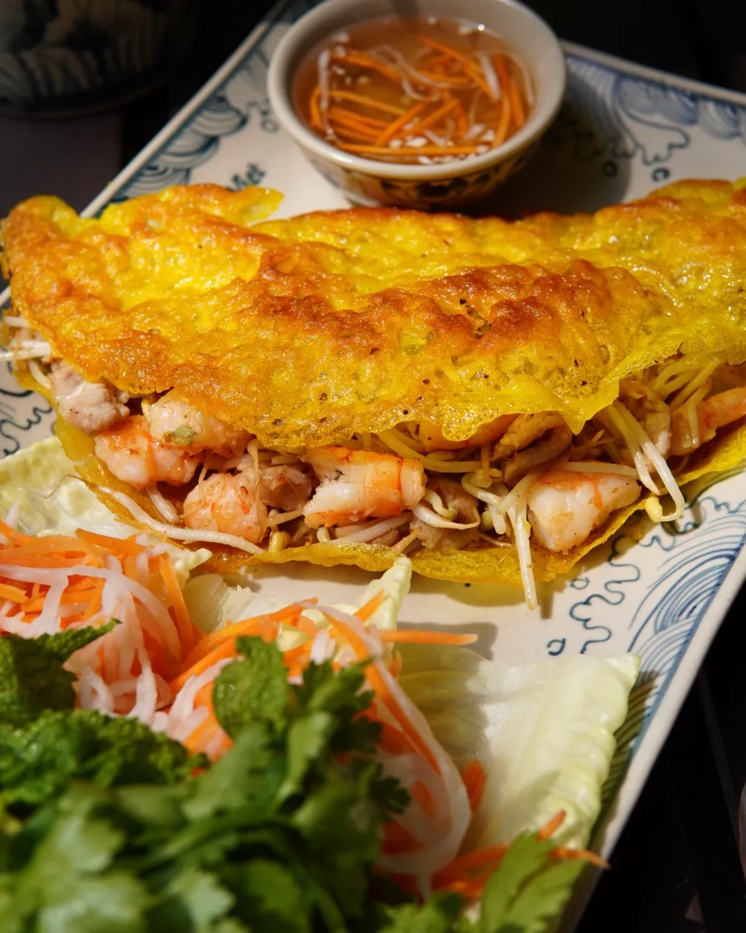 Bánh xèo — crepe vietnamita crujiente